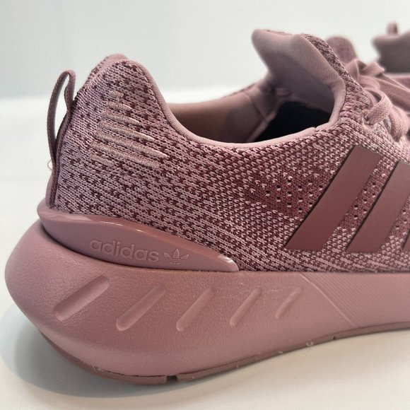 Adidas Swift Run 22 W Sneakers - Picture 9 of 15